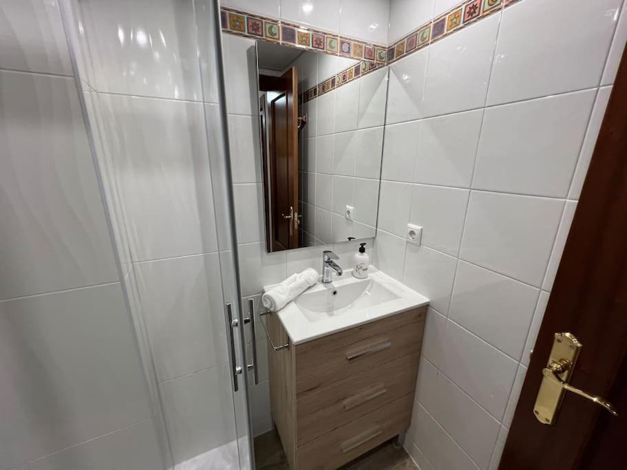 Piso En Linares Zona Centro Con Parking Gratis Apartment Ngoại thất bức ảnh