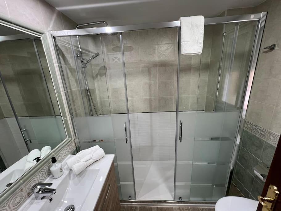 Piso En Linares Zona Centro Con Parking Gratis Apartment Ngoại thất bức ảnh