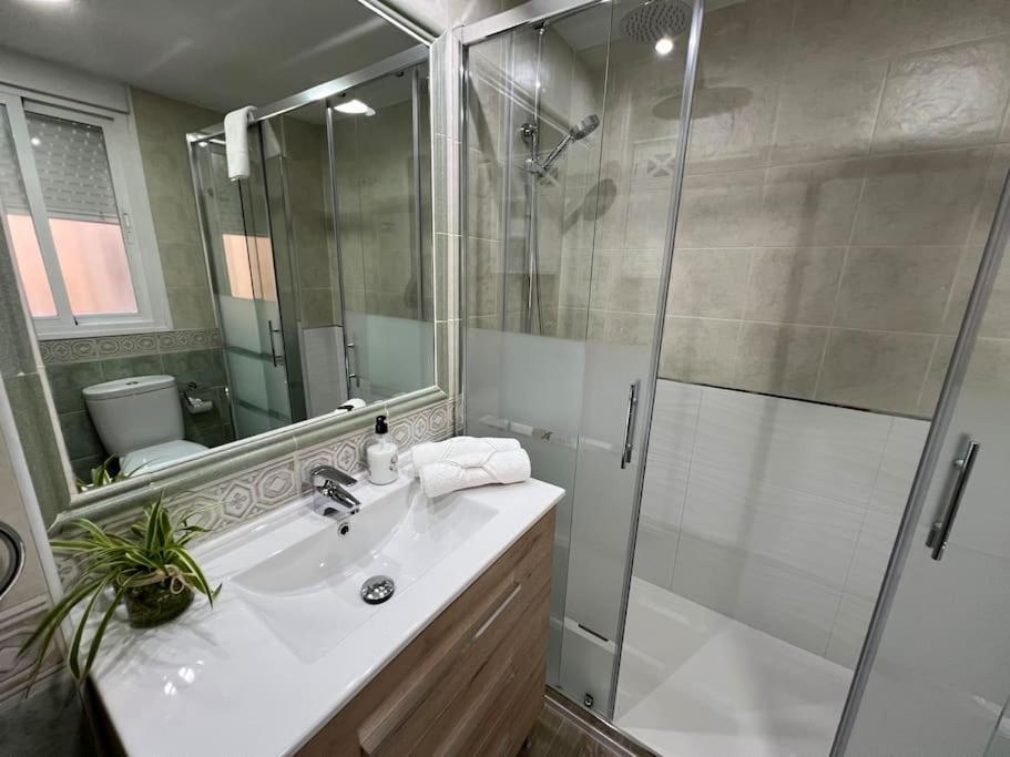 Piso En Linares Zona Centro Con Parking Gratis Apartment Ngoại thất bức ảnh